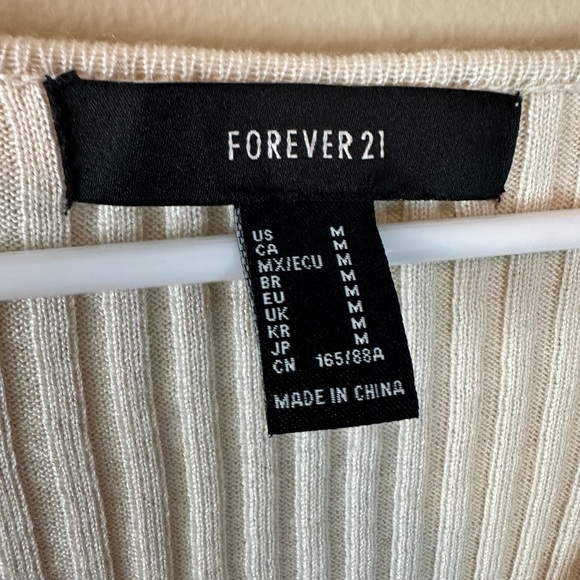 Button down crop top - Picture 4 of 5